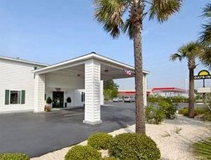 Days Inn By Wyndham Hampton Eksteriør bilde