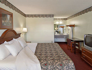Days Inn By Wyndham Hampton Rom bilde